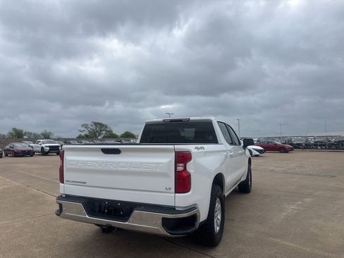 Used 2020 Chevrolet Silverado 1500 LT w/ Convenience Package image 24