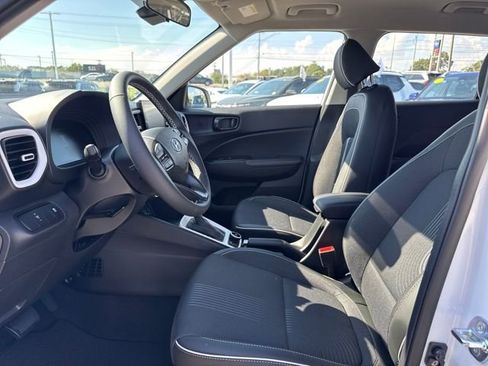 New 2026 Hyundai Venue SEL image 11