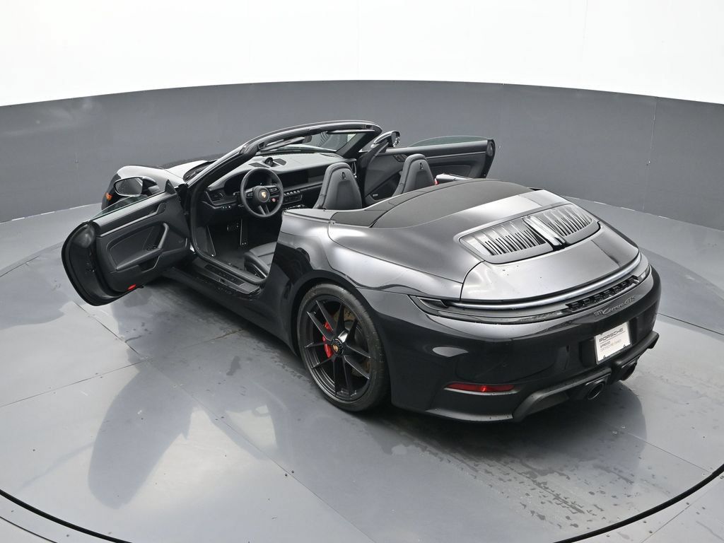 Certified 2026 Porsche 911 Carrera GTS RWD image 25