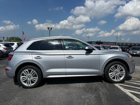 Used 2018 Audi Q5 2.0T Premium Plus w/ Premium Plus Package AWD/4WD image 6