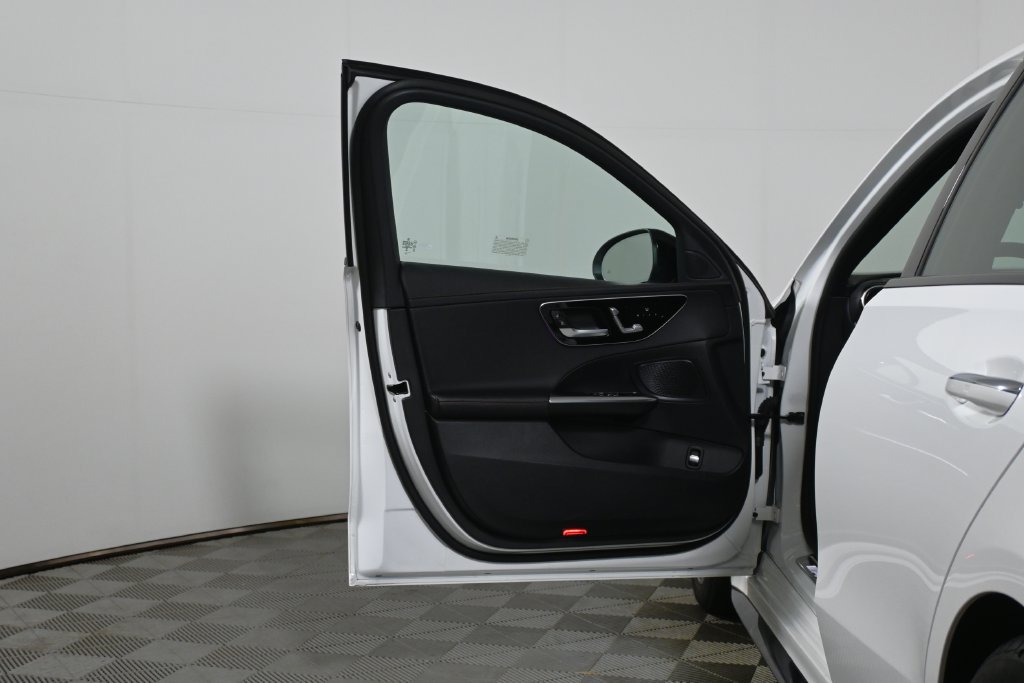 Certified 2023 Mercedes-Benz C 43 AMG 4MATIC Sedan image 24