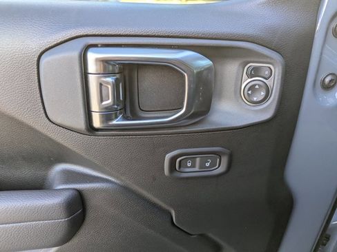 New 2026 Jeep Wrangler Willys AWD/4WD image 10