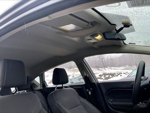 Used 2019 Ford Fiesta SE w/ Equipment Group 201A image 16