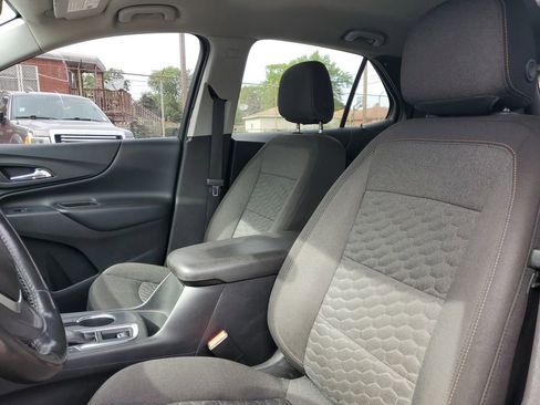 Used 2020 Chevrolet Equinox LT FWD image 15