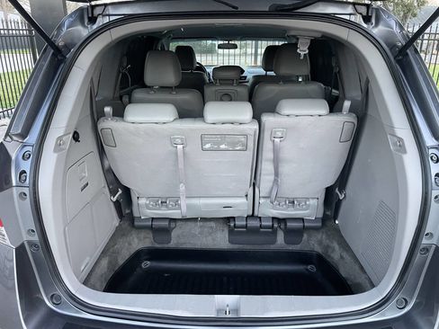Used 2016 Honda Odyssey SE image 17