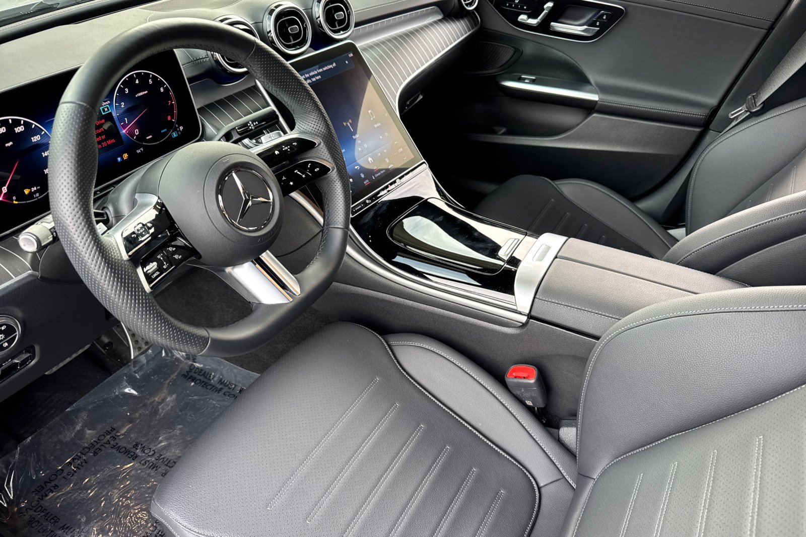 Used 2024 Mercedes-Benz C 300 Sedan image 4