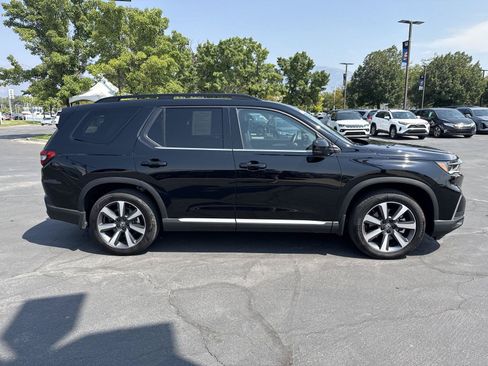 Certified 2024 Honda Pilot Elite image 5