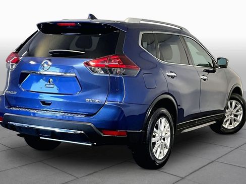 Used 2018 Nissan Rogue SV w/ Sun & Sound Touring Package AWD/4WD image 13