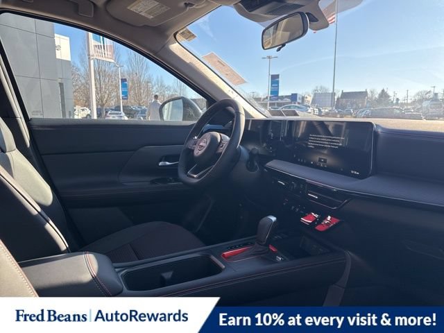 New 2026 Nissan Kicks SR w/ Cold Weather Package AWD/4WD image 12