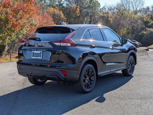 New 2026 Mitsubishi Eclipse Cross LE image 3