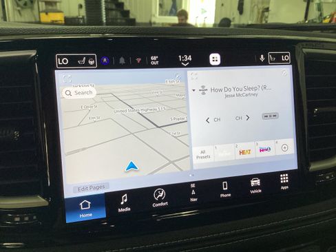 New 2027 Chrysler Pacifica Select AWD/4WD image 27