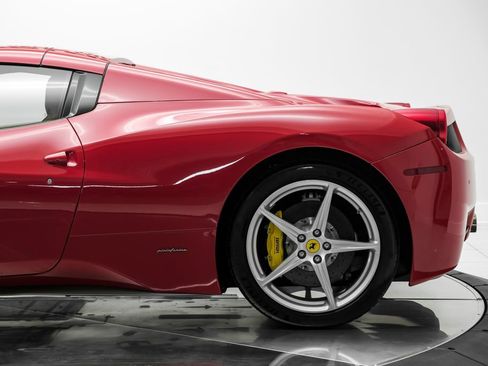 Used 2014 Ferrari 458 Spider RWD image 20