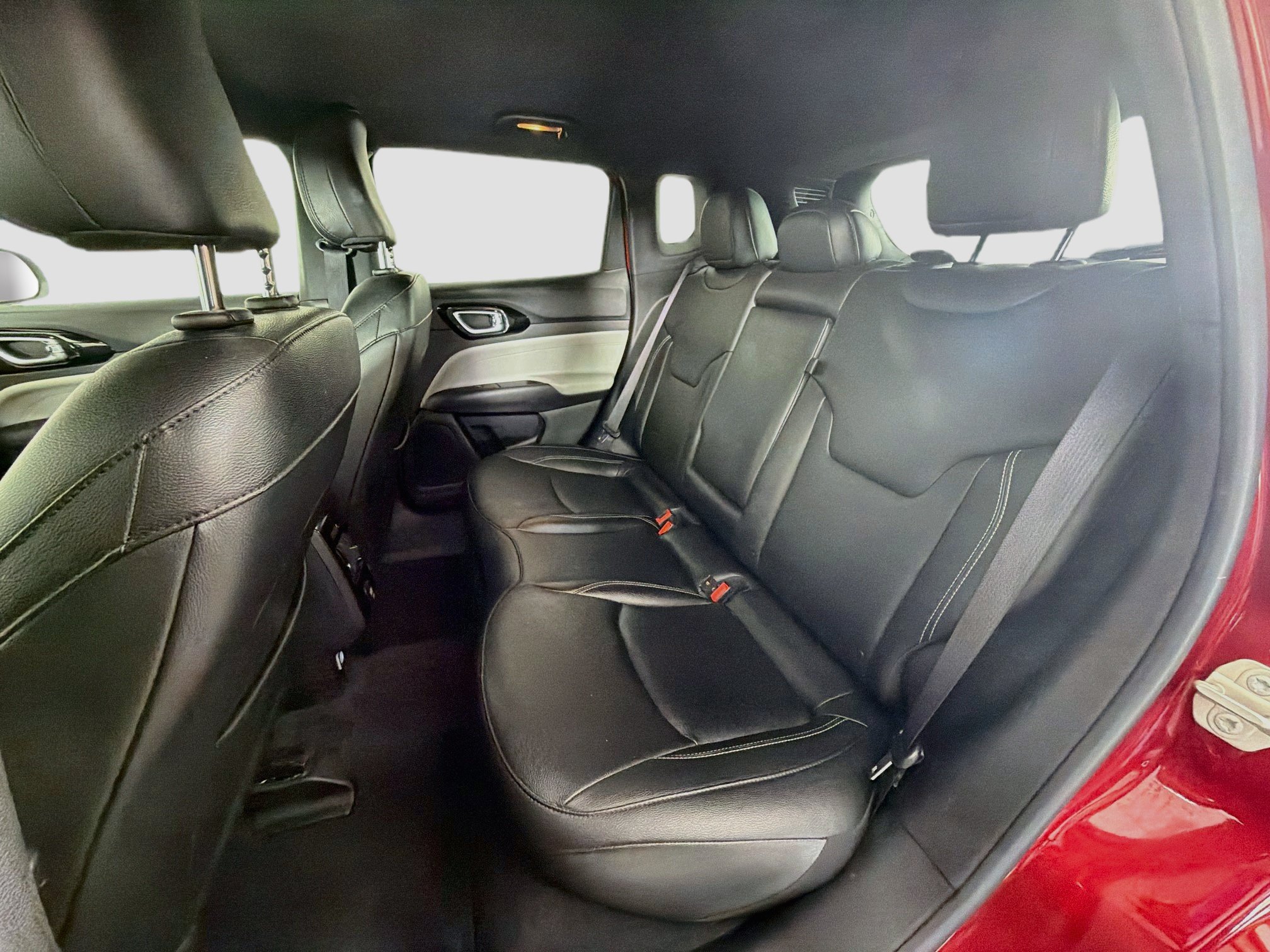Used 2025 Jeep Compass Limited AWD/4WD image 28