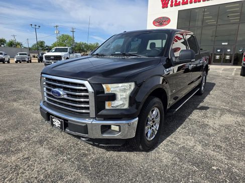 Used 2015 Ford F150 XLT w/ Equipment Group 302A Luxury AWD/4WD image 3