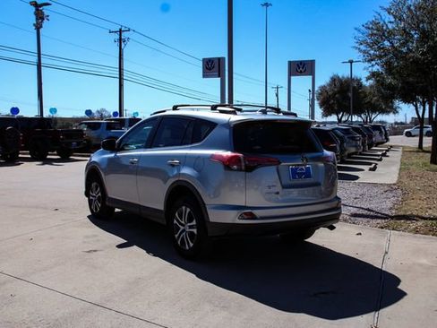 Used 2017 Toyota RAV4 LE image 6
