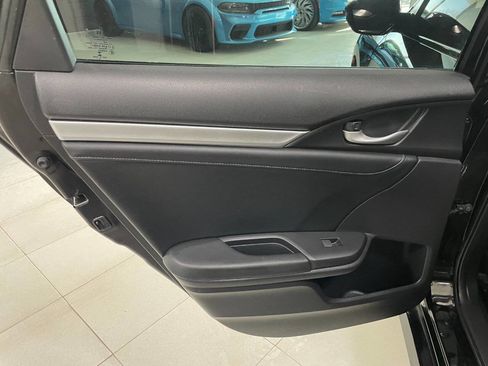 Used 2017 Honda Civic Touring image 17