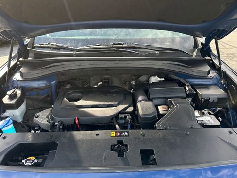 Used 2019 Hyundai Santa Fe SE AWD/4WD image 11