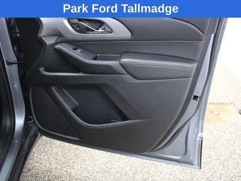 Used 2021 Chevrolet Traverse LS FWD image 20