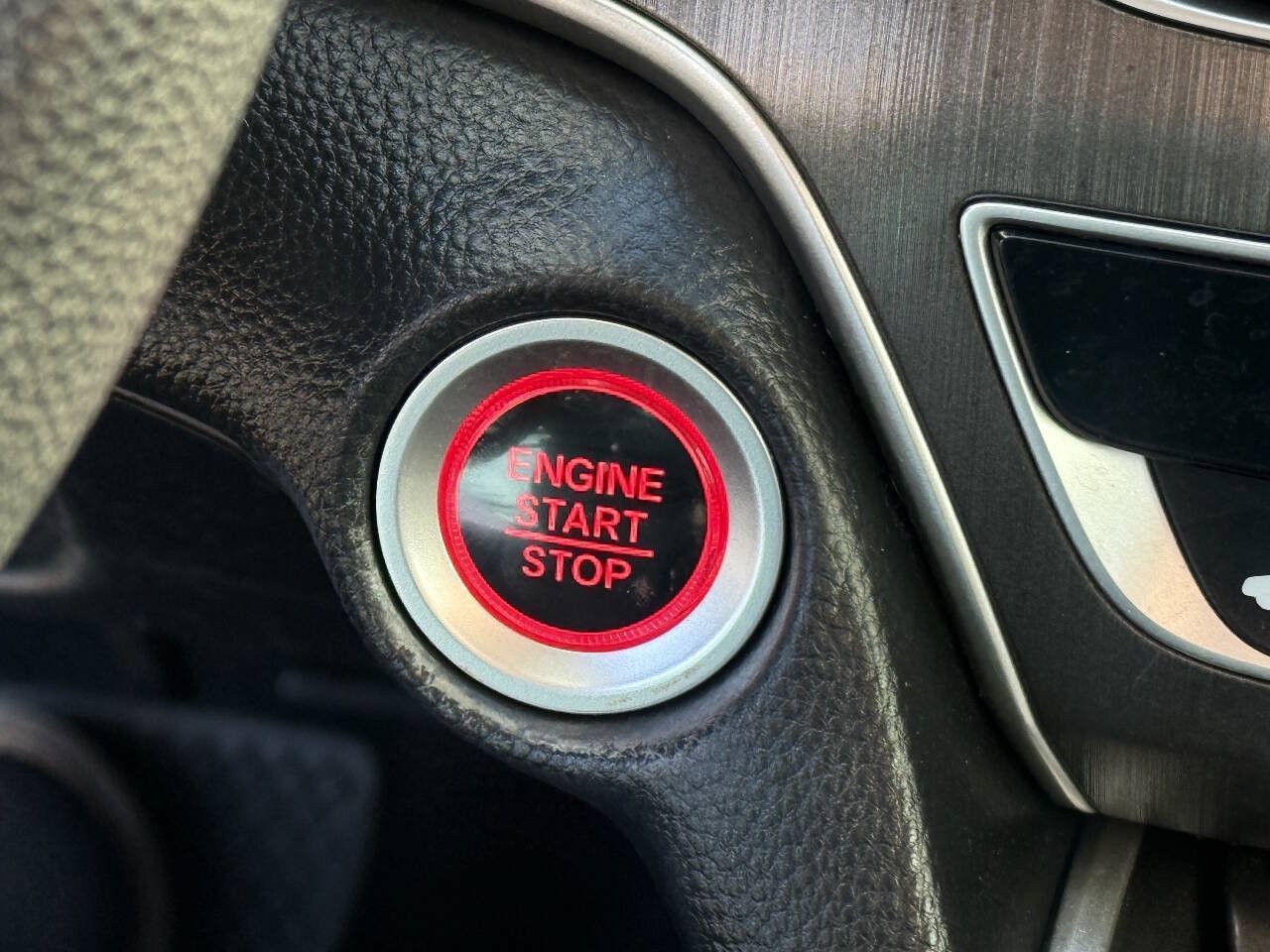 Used 2019 Honda Accord LX image 14