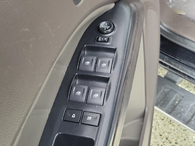 Used 2021 GMC Canyon Denali RWD image 22