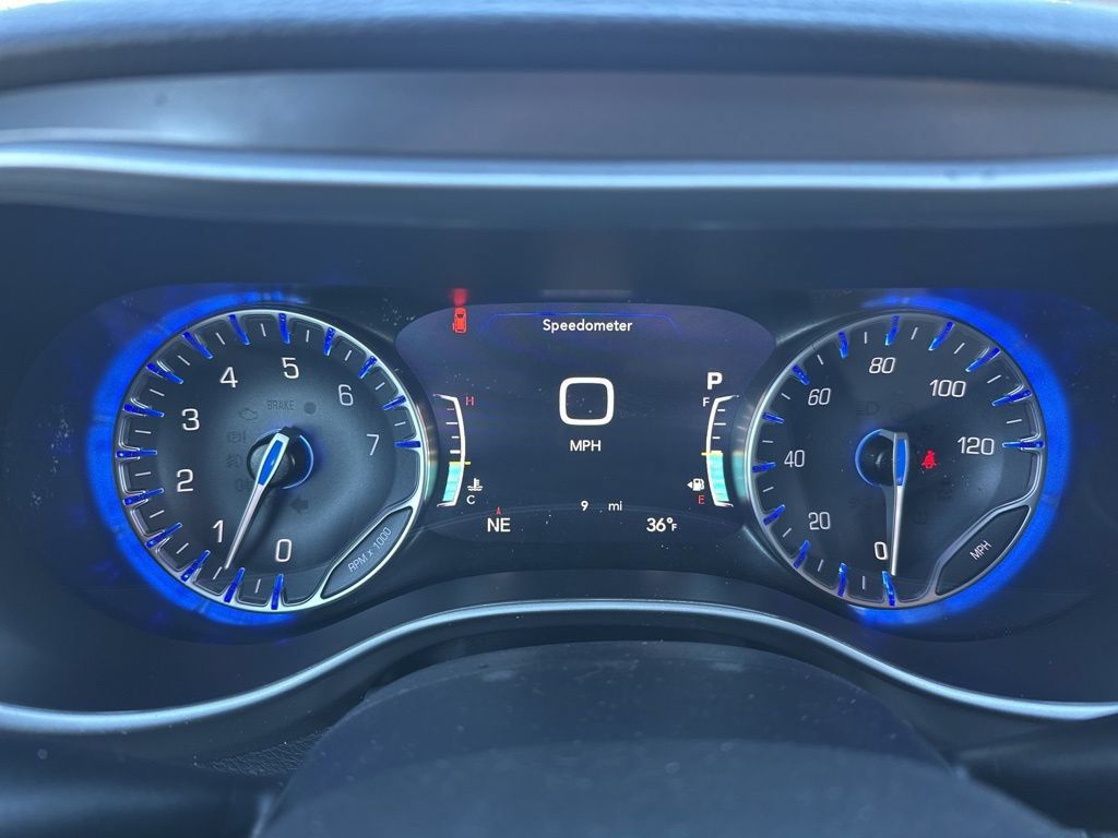 New 2026 Chrysler Pacifica Select AWD/4WD image 22