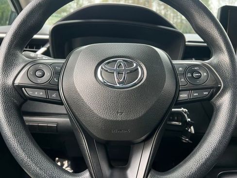 Used 2023 Toyota Corolla LE image 20