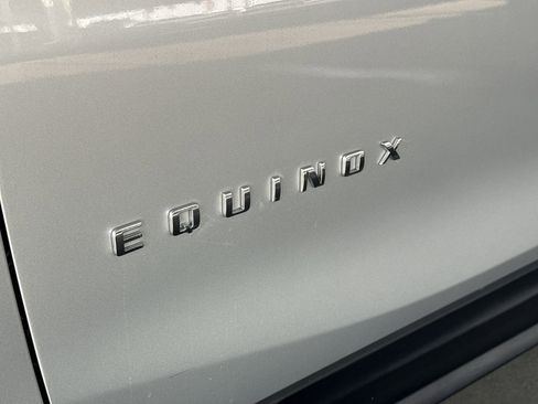 Used 2022 Chevrolet Equinox Premier image 32