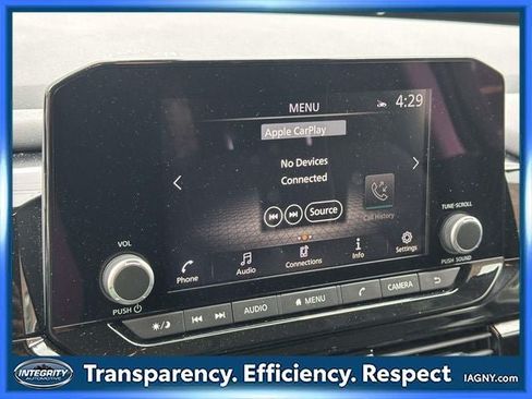 Used 2025 Nissan Pathfinder SV AWD/4WD image 25
