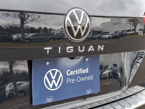 Certified 2022 Volkswagen Tiguan SE image 30