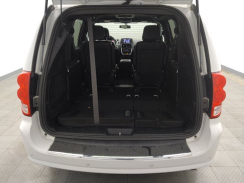 Used 2017 Dodge Grand Caravan GT FWD image 29