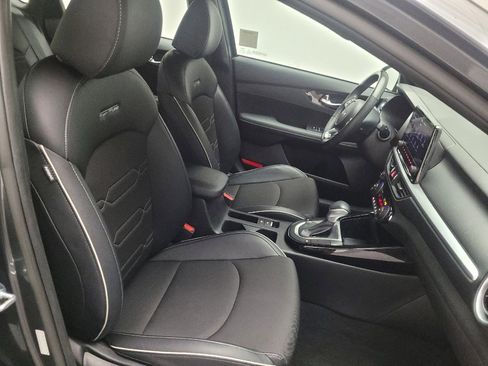 Used 2023 Kia Forte GT-Line w/ GT-Line Technology Package image 21