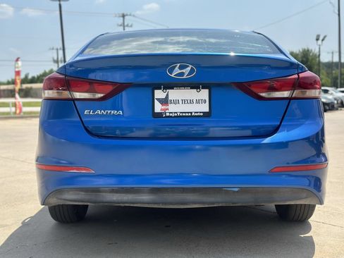 Used 2018 Hyundai Elantra SE FWD image 6