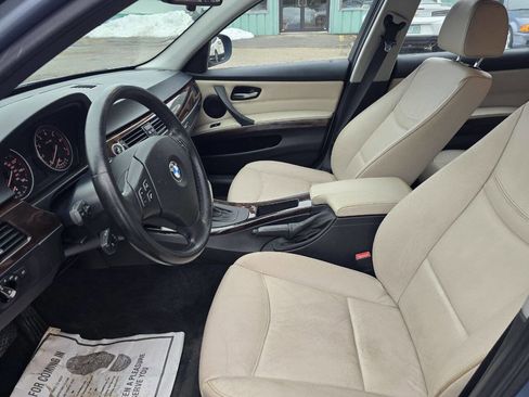 Used 2011 BMW 328i xDrive Sedan image 4