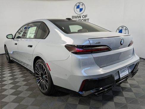 New 2026 BMW 760i xDrive w/ Executive Package AWD/4WD image 8