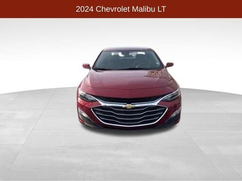 Used 2024 Chevrolet Malibu LT image 2