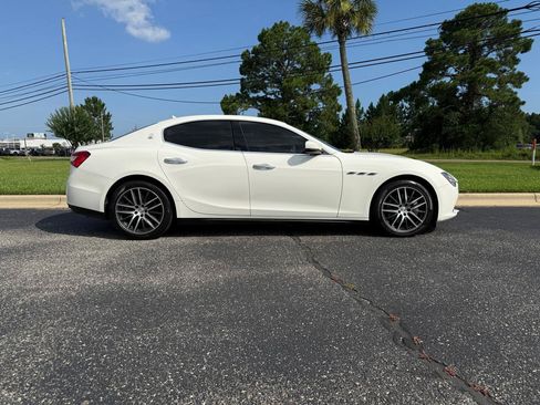 Used 2017 Maserati Ghibli RWD image 5