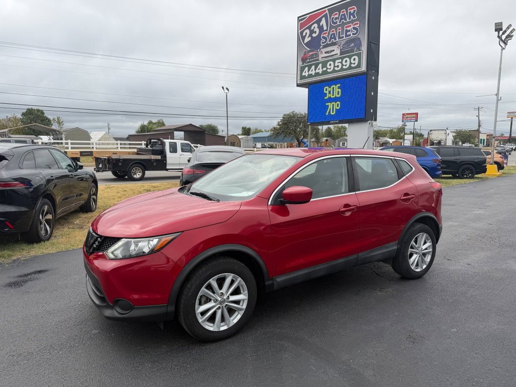 Used 2018 Nissan Rogue Sport S w/ S Appearance Package FWD image 6