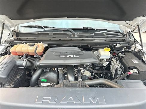 Used 2020 RAM 1500 Limited image 30