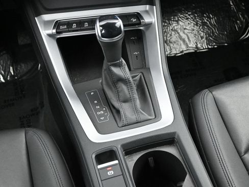 Certified 2025 Audi Q3 2.0T Premium AWD/4WD image 16