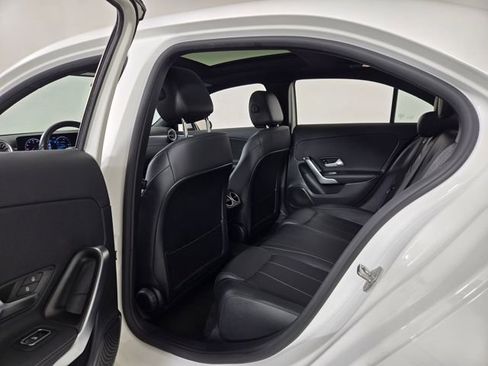 Used 2022 Mercedes-Benz A 220 4MATIC image 18