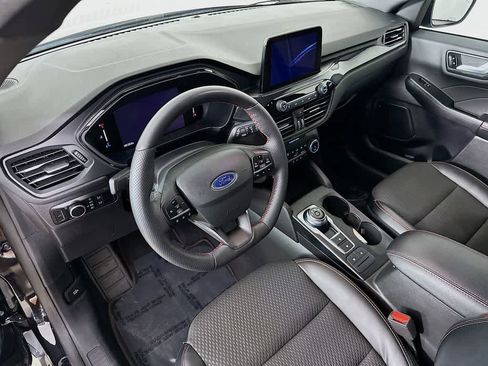 Certified 2023 Ford Escape ST-Line image 2
