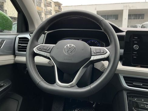 New 2026 Volkswagen Taos SEL image 21