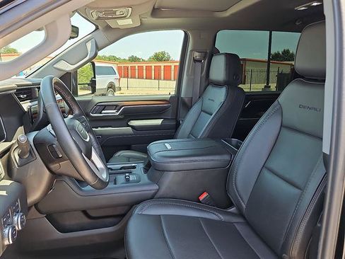 Used 2024 GMC Sierra 2500 Denali w/ Denali Reserve Package AWD/4WD image 13