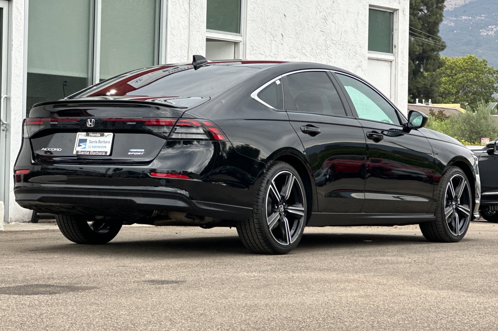 Used 2025 Honda Accord Sport image 4
