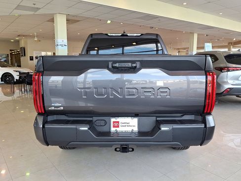 Used 2025 Toyota Tundra SR5 AWD/4WD image 7