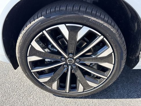 New 2026 Volvo XC60 B5 Ultra w/ Protection Package Premier AWD/4WD image 9