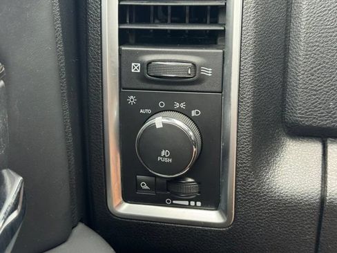 Used 2017 RAM 1500 Limited AWD/4WD image 35