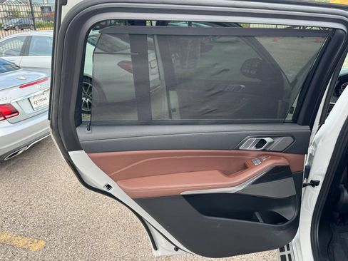 Used 2020 BMW X7 xDrive40i w/ Executive Package AWD/4WD image 23