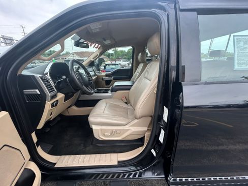 Used 2017 Ford F350 Lariat AWD/4WD image 7