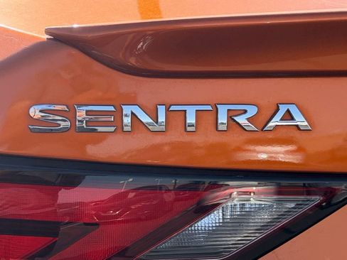 Certified 2022 Nissan Sentra SR w/ Lighting Package FWD image 19